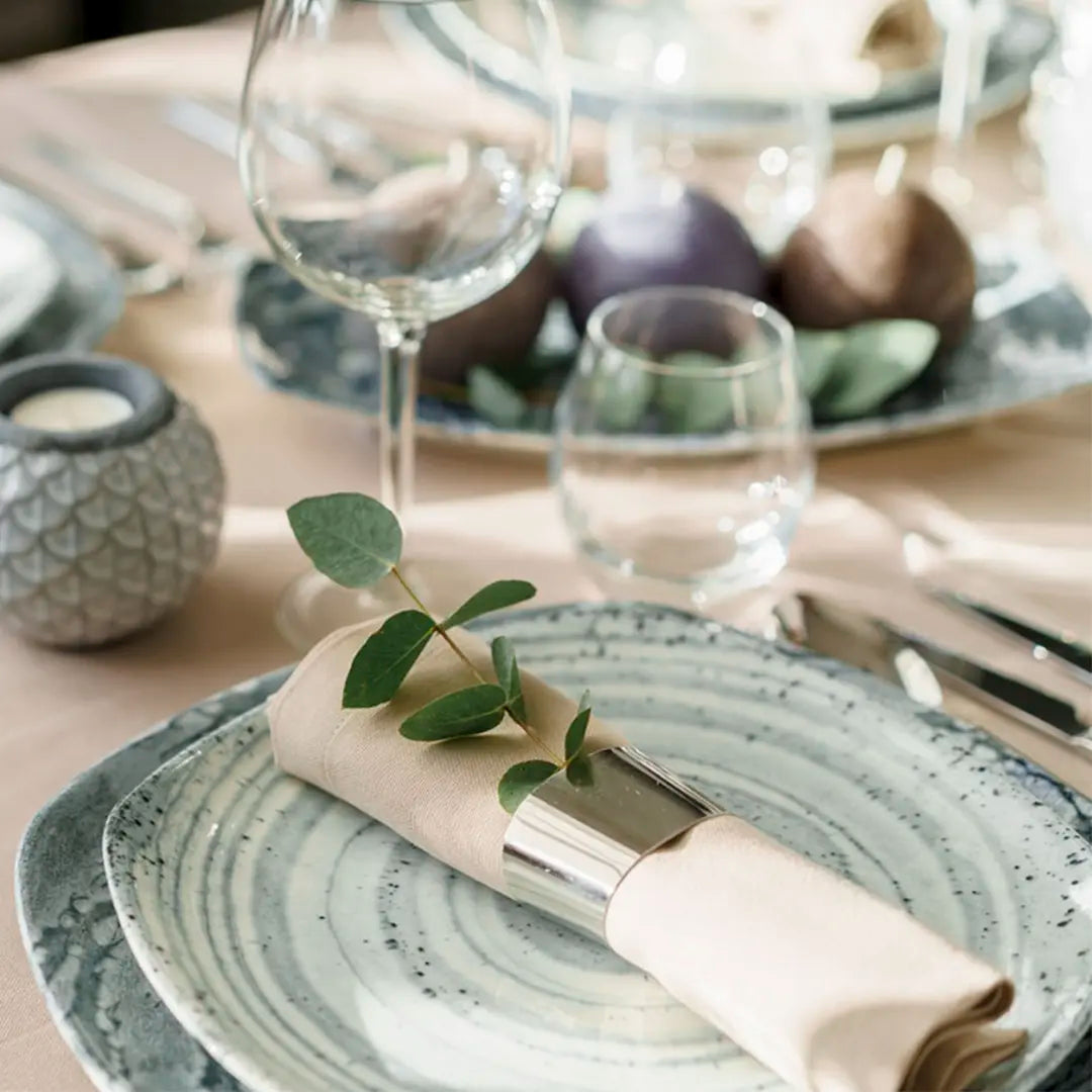 Os Itens Essenciais para uma Mesa Posta Sofisticada: Guia de Compra